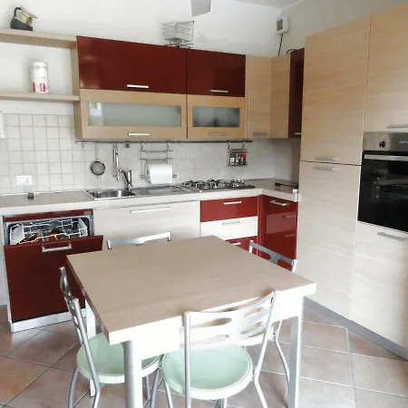 Apartment Derby House Raffa