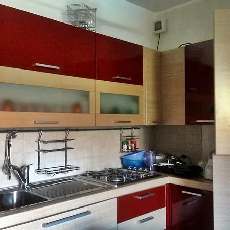 Derby House Apartment *